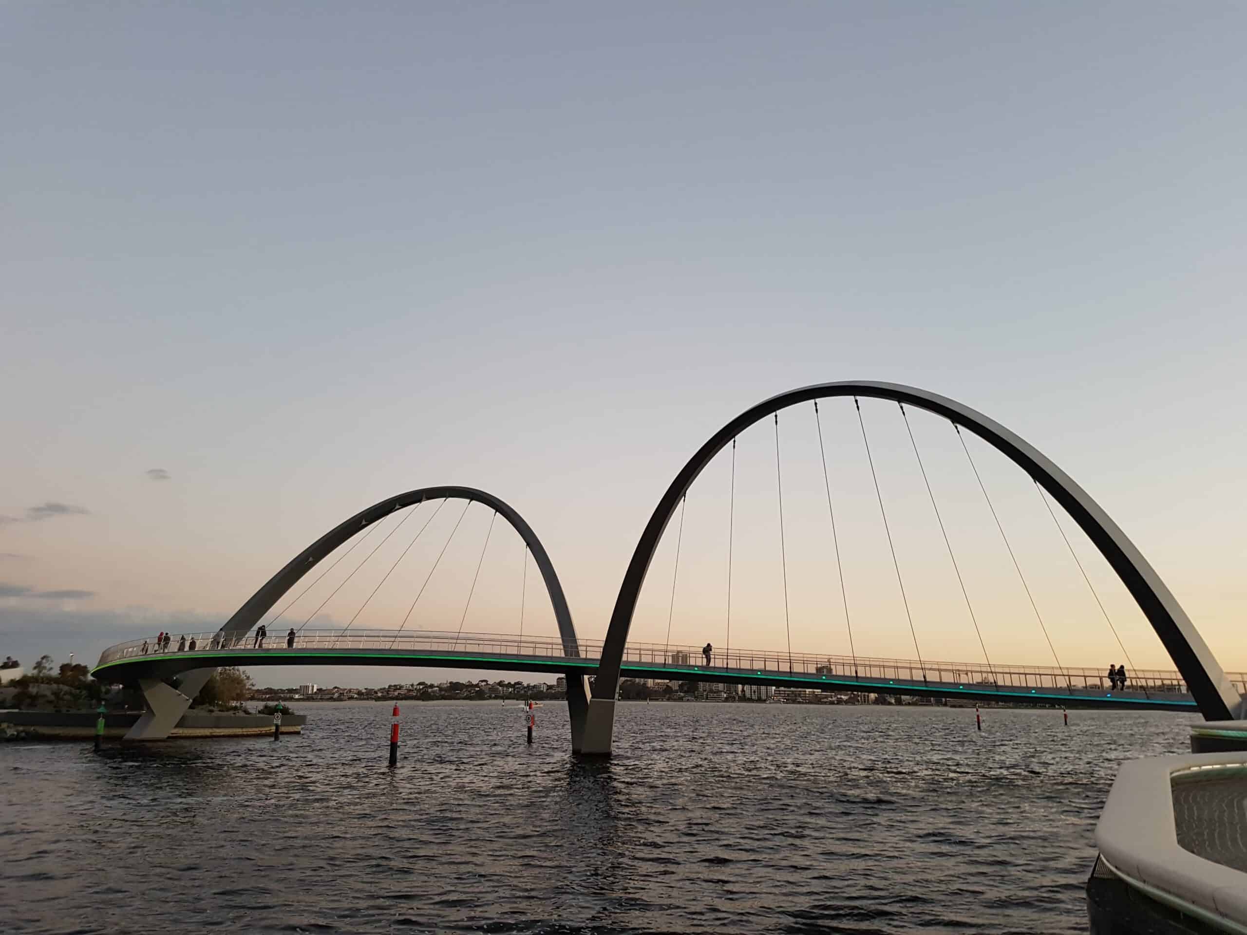 perth, pont, coucher de soleil