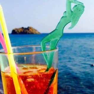 Lesbos Lesbian Bars & Clubs