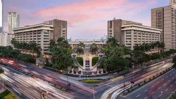 The Peninsula Manila Facade