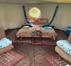 Dorothy gaat Glamping