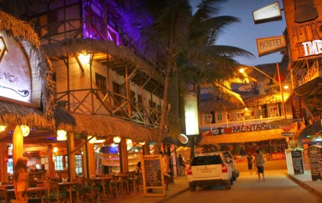 Montañita Guide and Hotels