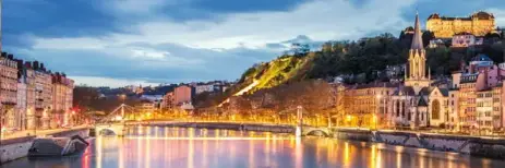 Gay Lyon · Hotels