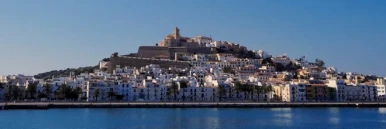 Vá para Ibiza