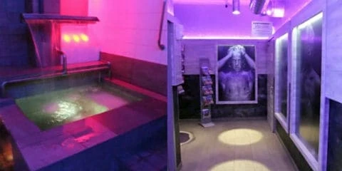 pink-beach-lausanne-gay-sauna-main