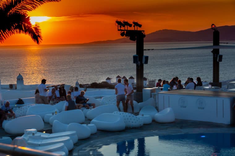 Elysium hotel Mykonos - bar matahari terbenam gay