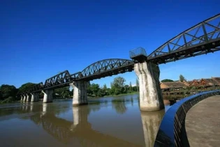 Kanchanaburi erkunden