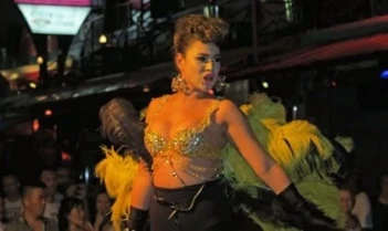 Street Entertainment In Paradise