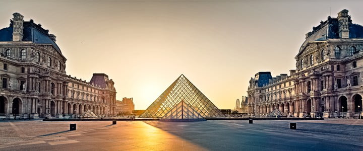 Louvre-Museum-in-Paris