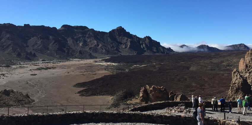 El-Teide-Tenerife에 접근하는 용암 지대