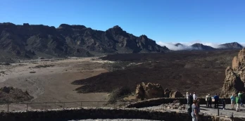 Lava-fields-on-the-approach-to-El-Teide-Tenerife