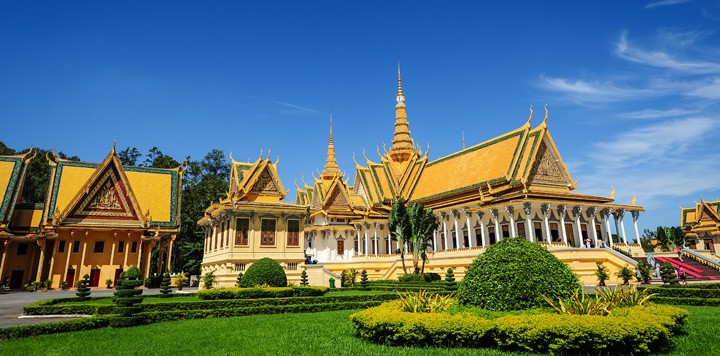 Exploring Phnom Penh