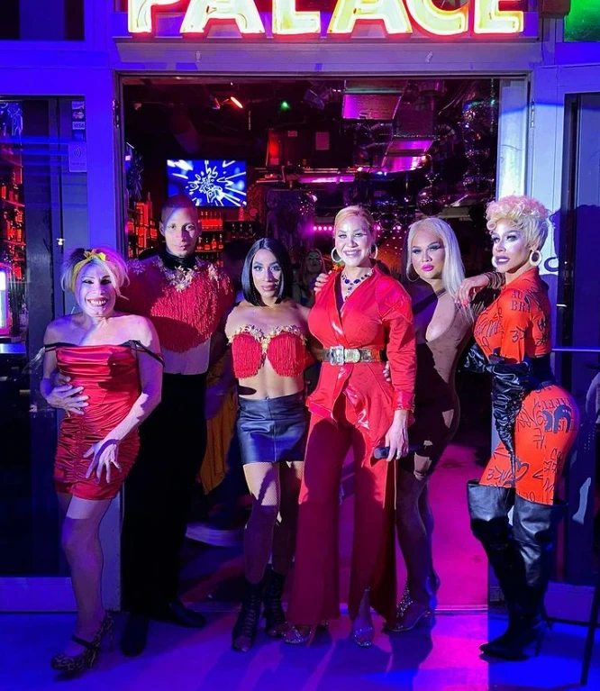 Palace Bar
