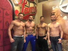 Red & Blue gay dance party in Antwerp