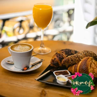 LaKama Cafe
