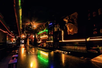 Sixta Bar