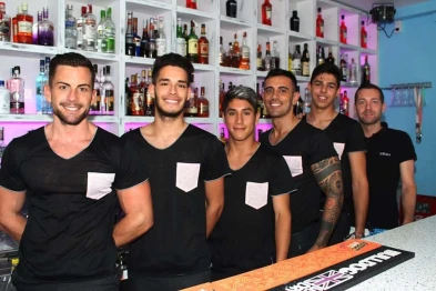 Central Bar & Books Sitges