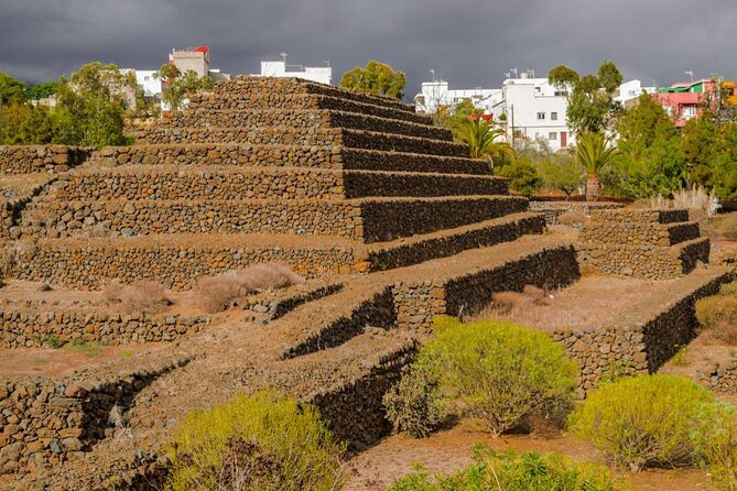 פארק אתנוגרפי וגן בוטני Pirámides de Güímar