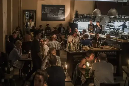 레스토랑 Baskeri & Basso