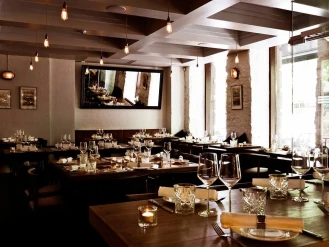 Boulevard Bar & Seafood