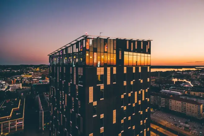 Gejowskie hotele w Tampere