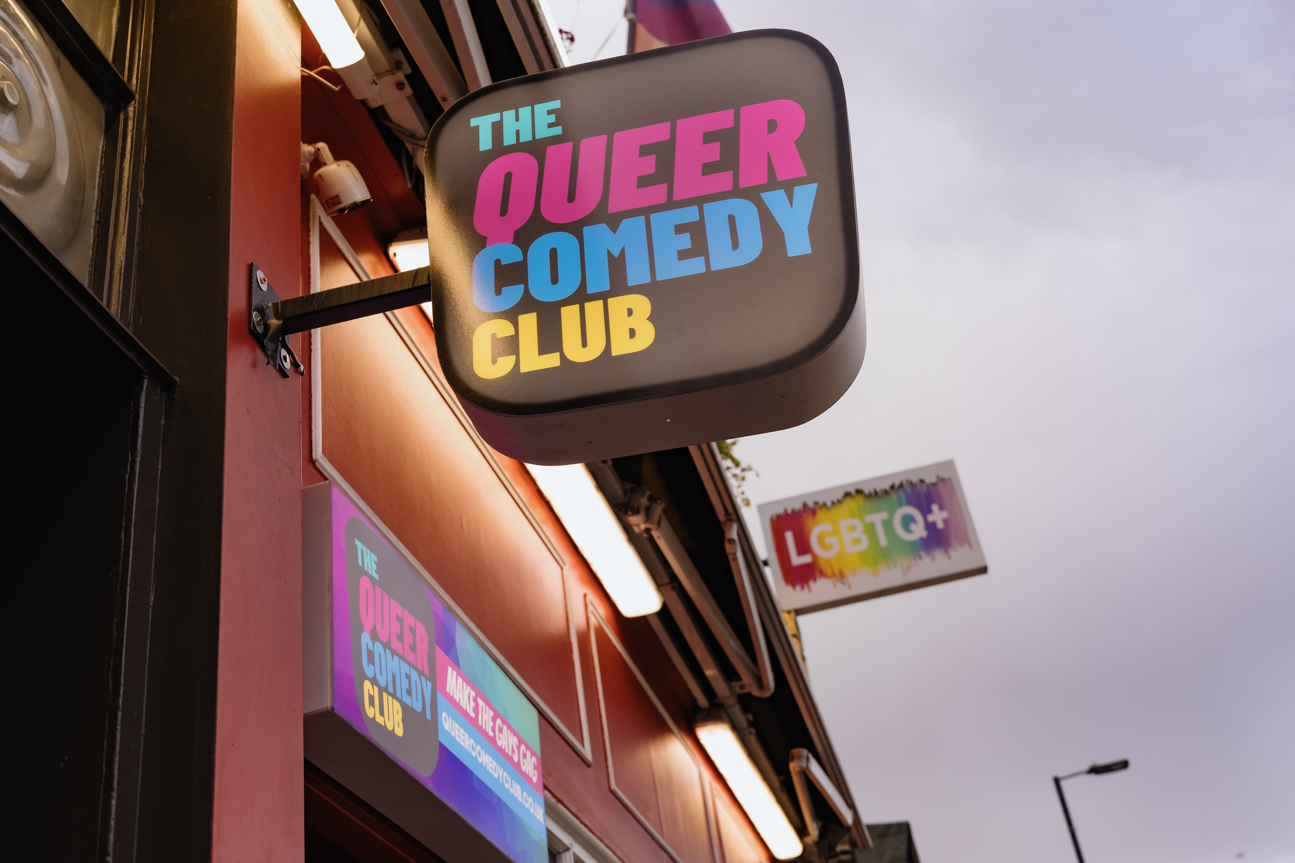 El club de comedia queer