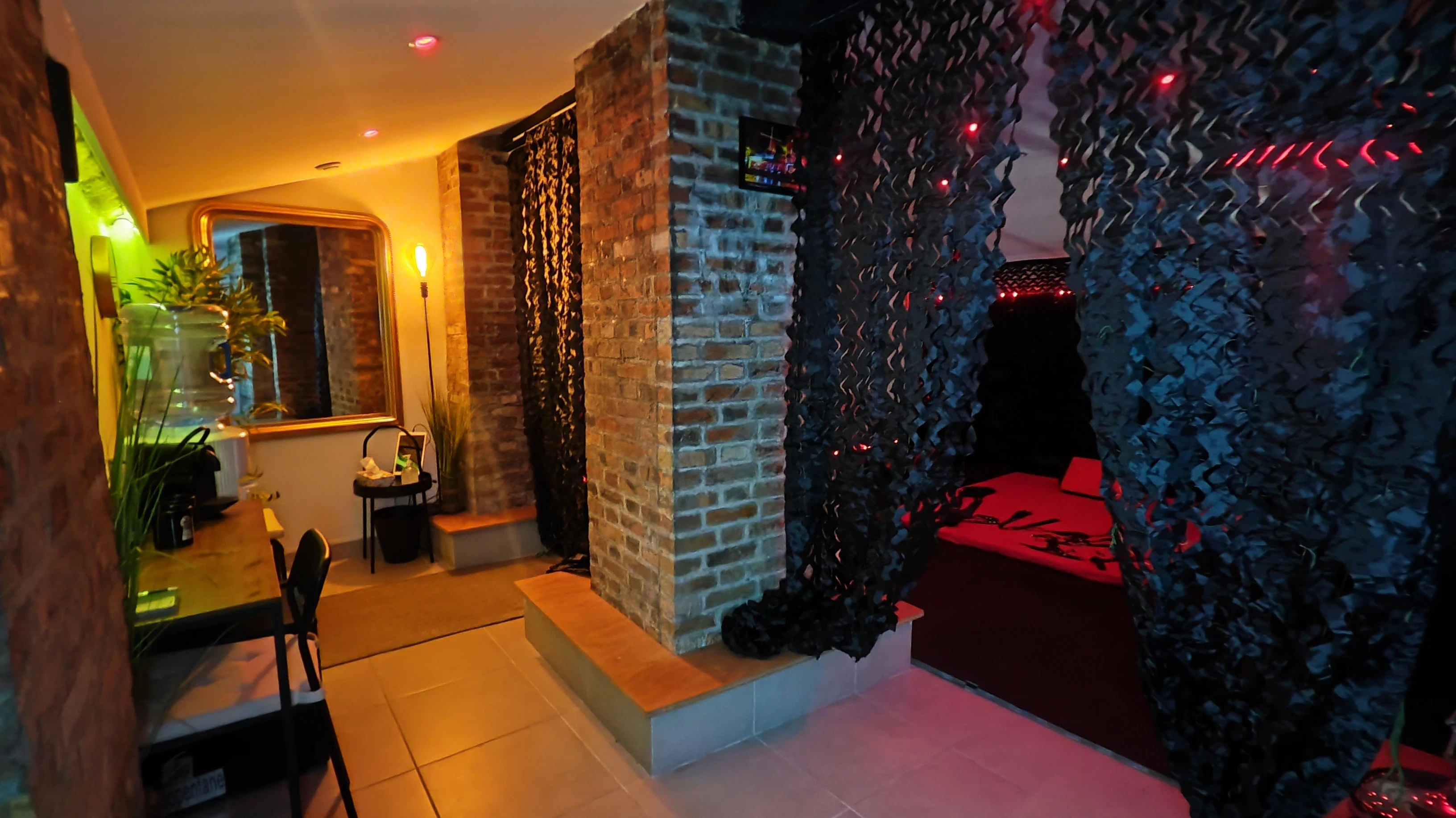 The Hidden Room Paris