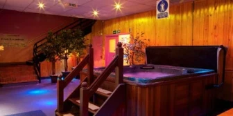 Pink Broadway- Permanently clOSED