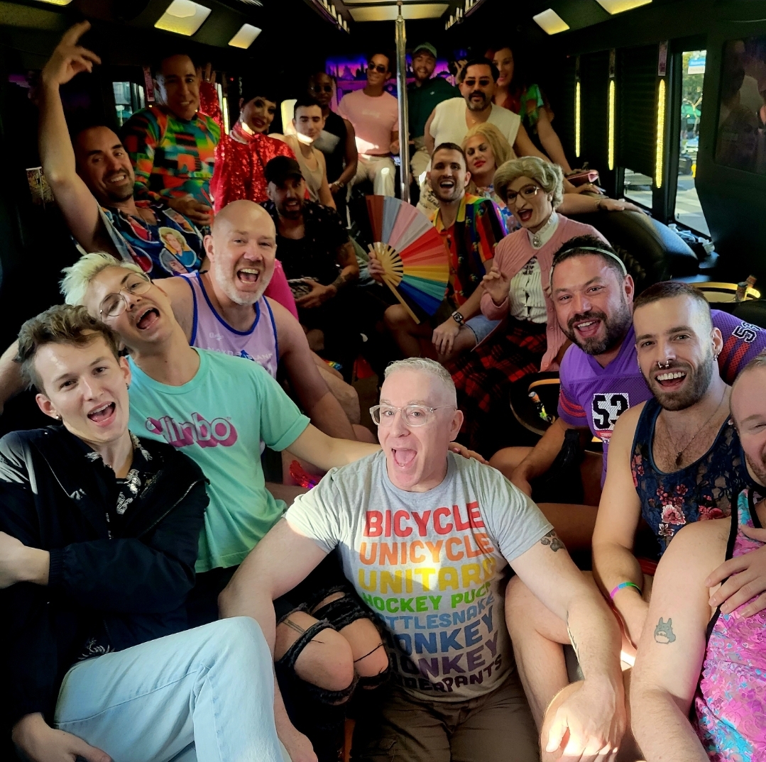 SLAY Ride - Gay Sightseeing Party -bussikierros
