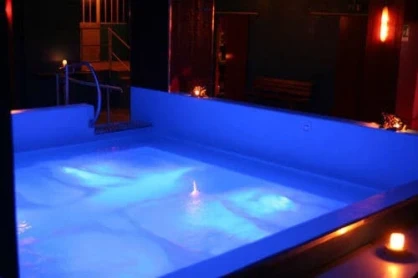 011 Sauna Club