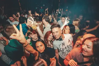 Club QUEER