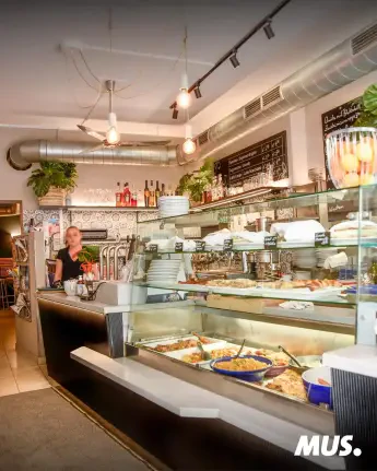 FASTIES Cafe and Coffee