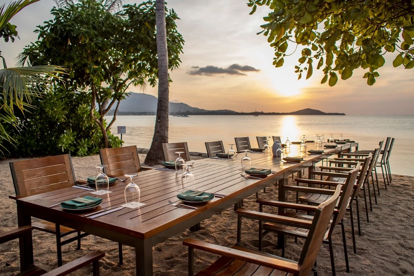 206MeliaKohSamui-The Breeza Beach Restaurant Gay Koh Samui Restaurants