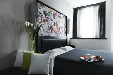 Twentyone Hotel