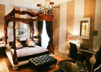 The Inn At The Roman Forum