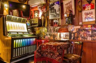 Amsterdam Lesbian Bars & Clubs