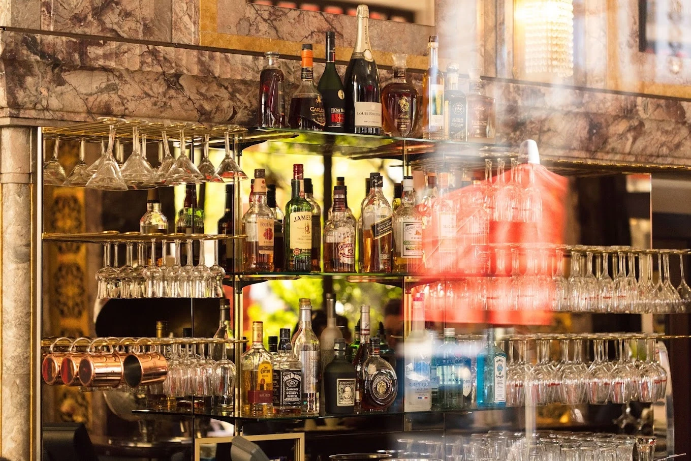 CB_outside Zurich Gay Bars