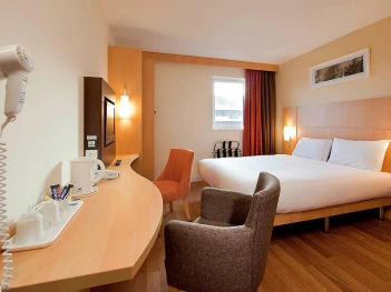 Ibis Belfast City Center