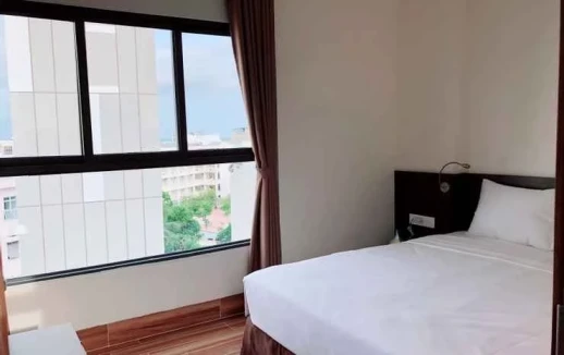 Yen Vang Hotel & Apartment