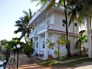 Regenta Place Mandrem Beach Resort