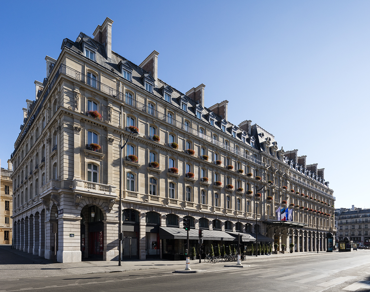 Opery Paryskiej Hiltona