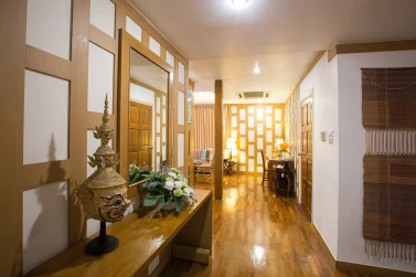 The Tarntawan Hotel Surawong