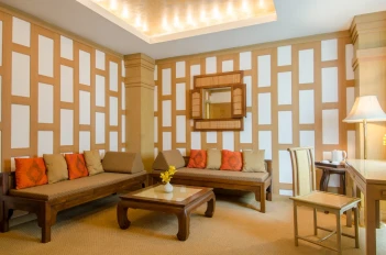 The Tarntawan Hotel em Surawong
