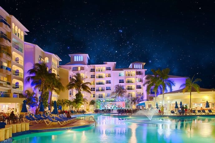 Abendländische Costa Cancun