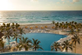 Le Blanc Spa Resort
