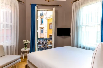 Petros Hotel