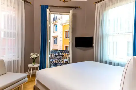 Petros Hotel