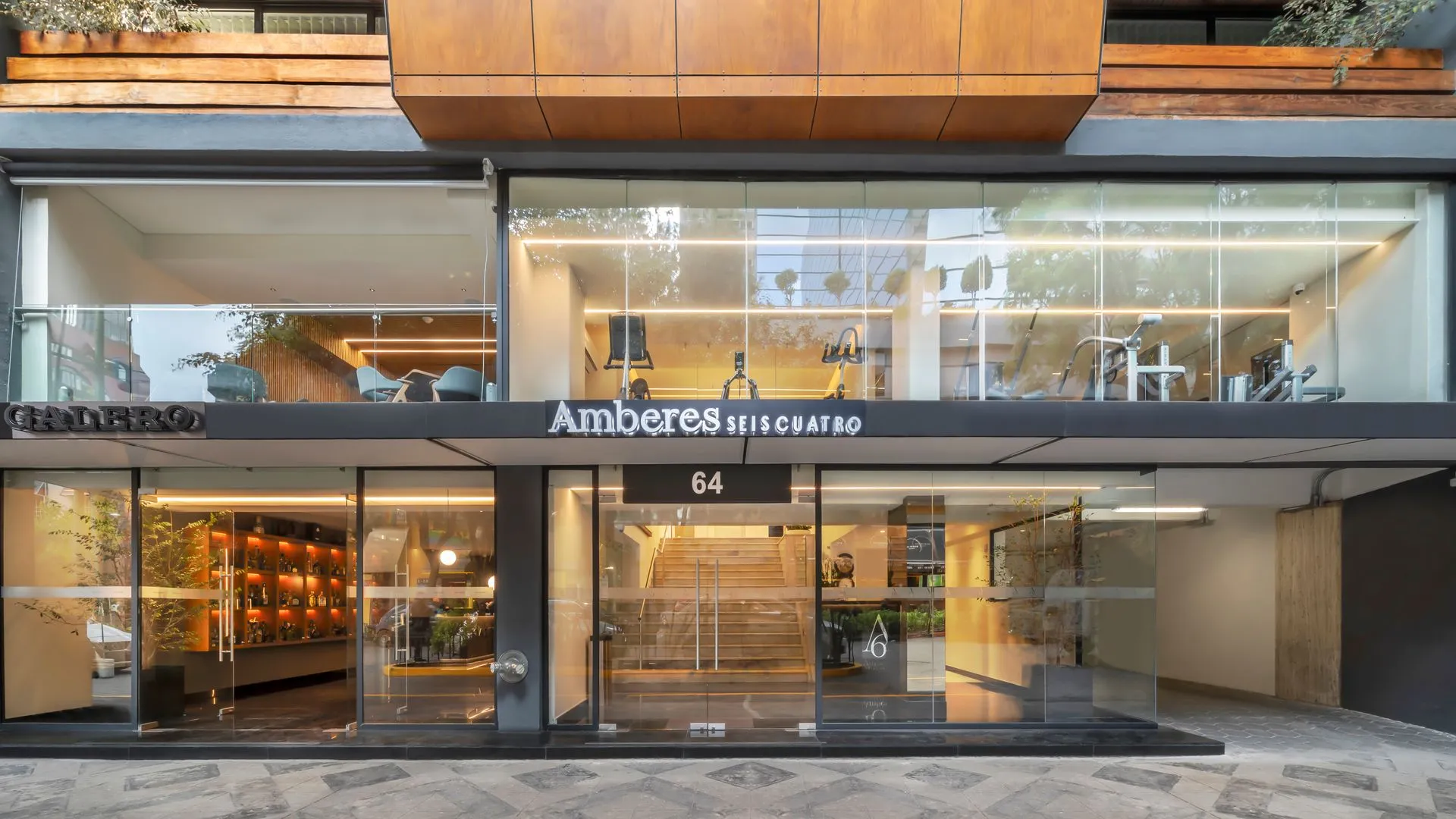 Amberes Suites