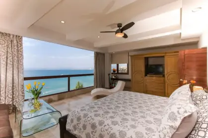 Vallarta Shores