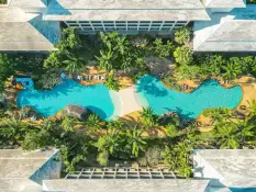 Ravindra 비치 리조트와 스파