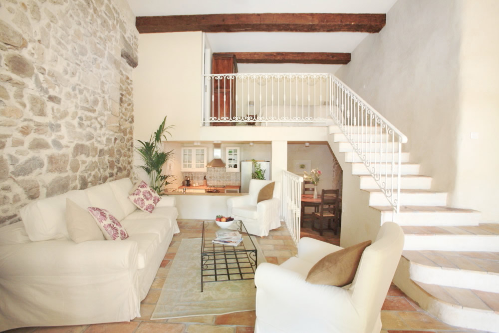 Everything To Sea: Ang Naked French Villa